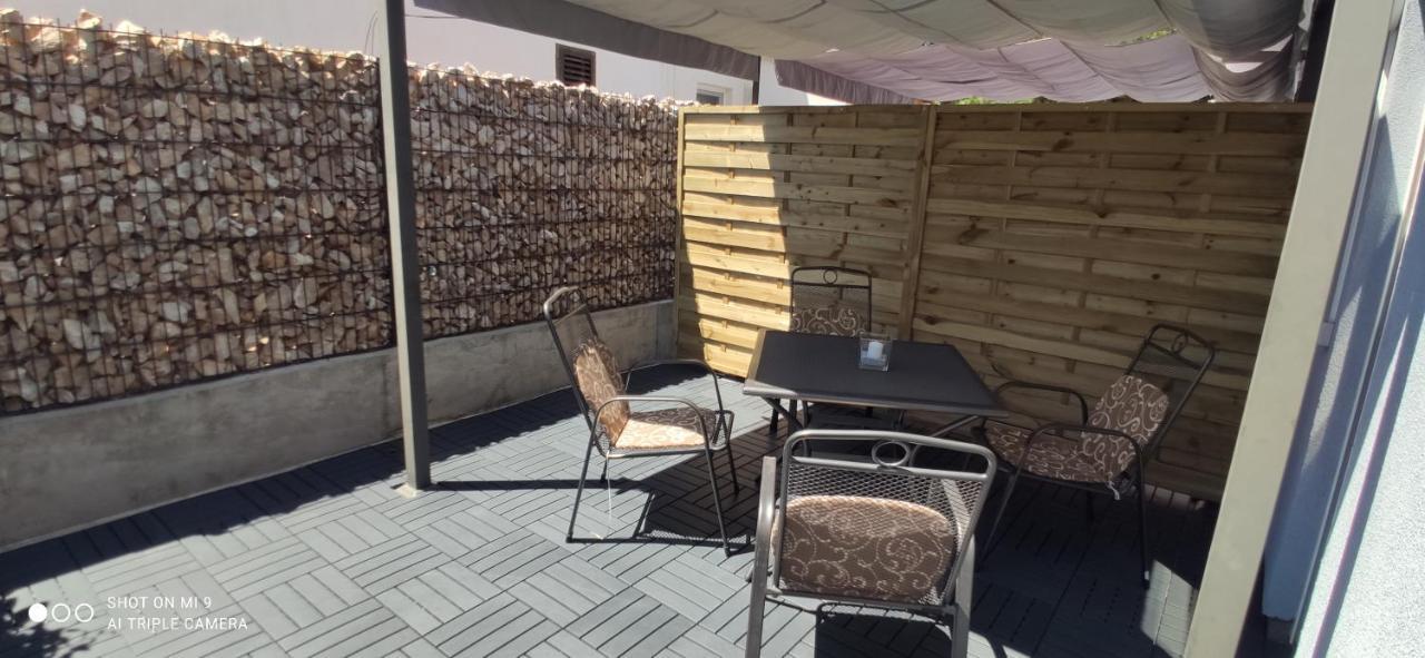 Apartmani Ab Pirovac Exterior foto